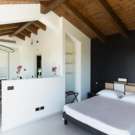 Radici Luxury Monsampolo Del Tronto