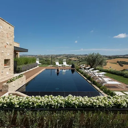 Radici Luxury Monsampolo Del Tronto